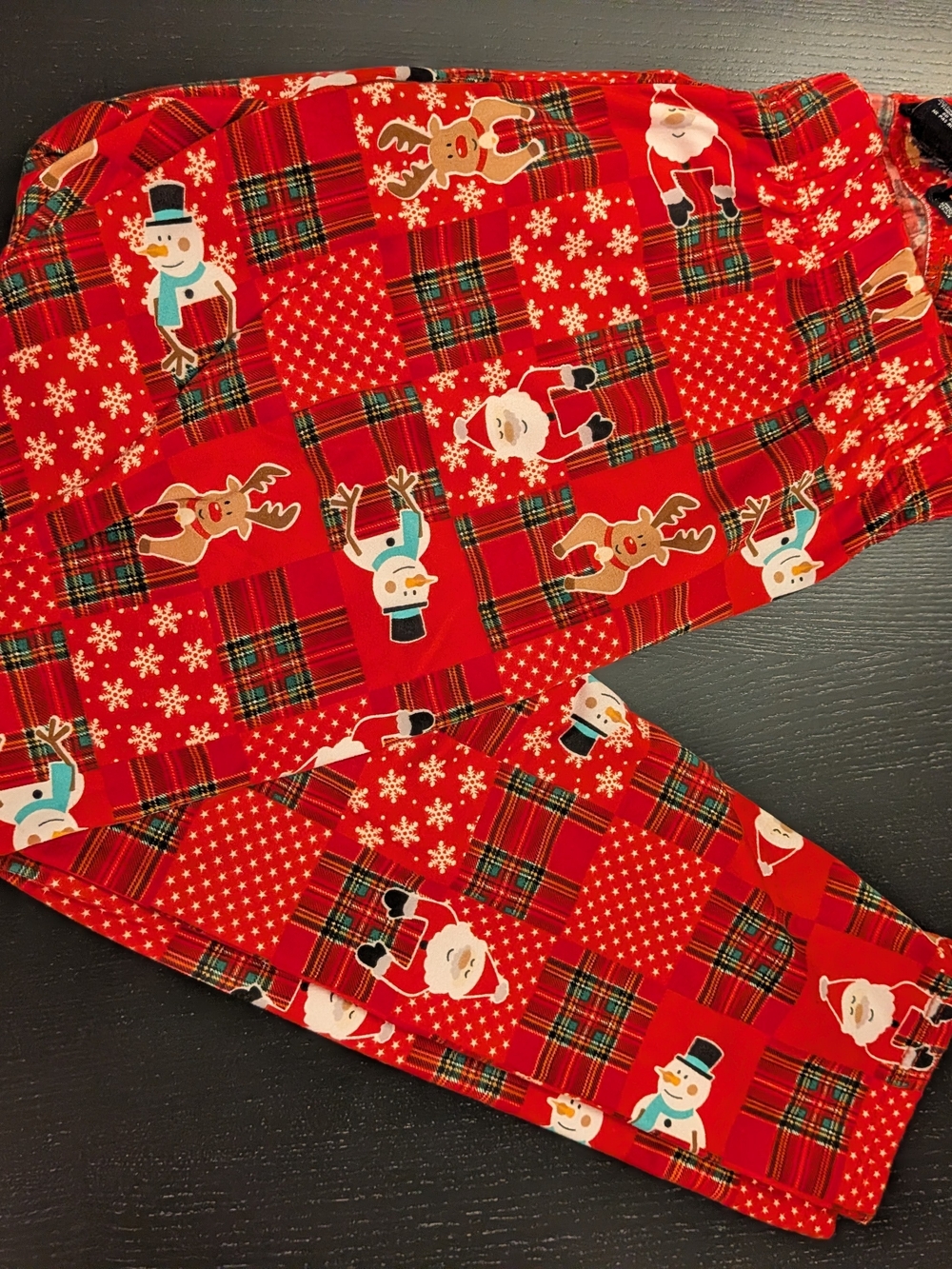 one 5 one Red Holiday Patchwork Leggings - Picture 3 of 6